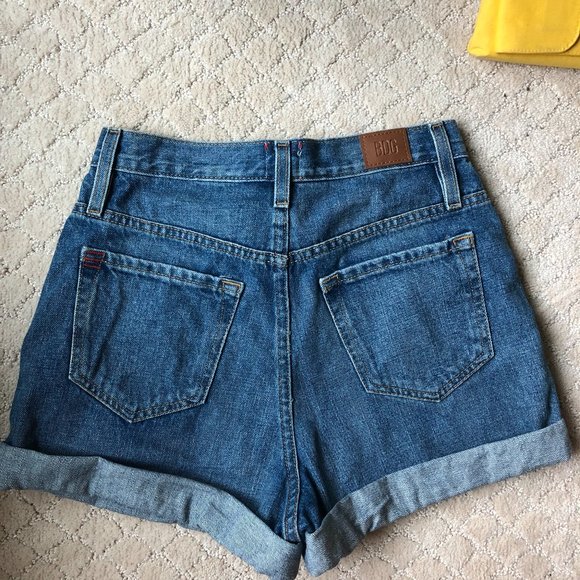 BRAND NEW BDG URBAN OUTFITTERS MOM SHORTS SIZE 26 - Picture 2 of 4